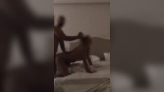 Scopo a pecorina mia moglie tirandole i capelli