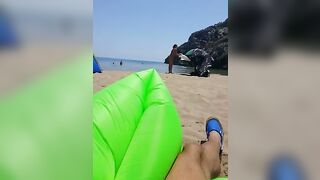 Bella chiappona matura spiata in spiaggia