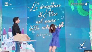 Bianca Guaccero upskirt in diretta Tv