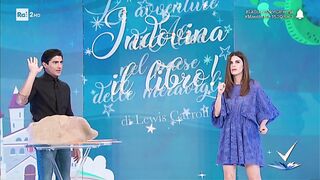 Bianca Guaccero upskirt in diretta Tv