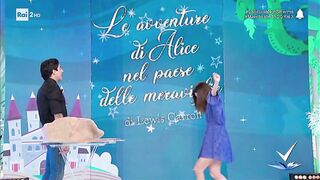 Bianca Guaccero upskirt in diretta Tv