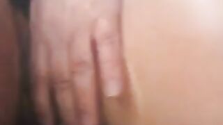 Moglie troia italiana offerta a bull che la scopa nel casolare abbandonato