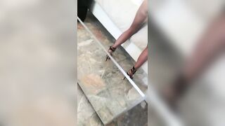 Alessia Di Pesaro si sditalina