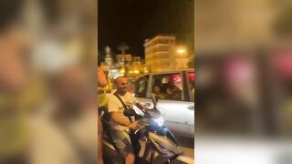 Forza Italia - Le italiane festeggiano gli azzurri mostrando le tette