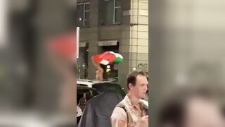 Italiane festeggiano la vittoria dell'Italia agli europei