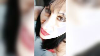 Ti mangio tutto il cazzo . Matura italiana spompina amico giovane