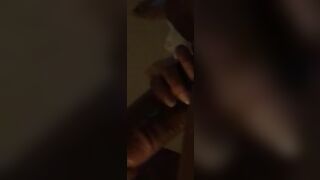 DAMMI LA SBORRA LA VOGLIO - Pompino con ingoio moglie italiana matura