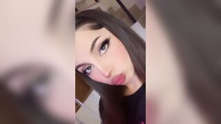 Morettina con bocca da pompino