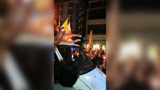 Amandha Fox nuda in piazza festeggia la vittoria dell'Italia agli europei