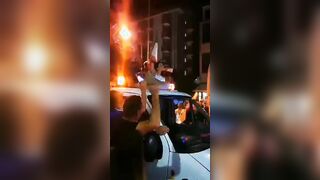 Amandha Fox nuda in piazza festeggia la vittoria dell'Italia agli europei