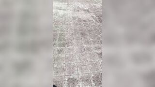 Mi faccio inculare in pineta davanti ai guardoni che si segano