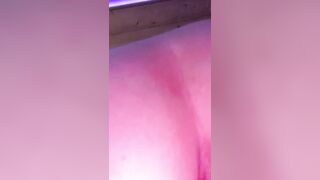 Prima lo prende in culo e poi lo vuole nella fica (Amatoriale italiano)