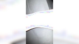 Te lo ho messo tutto in culo il cazzo lo senti? Ti piace?