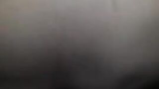 Te lo ho messo tutto in culo il cazzo lo senti? Ti piace?