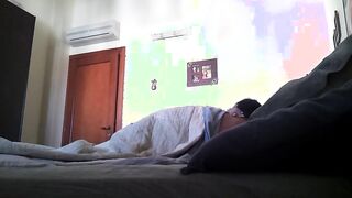 Sta scopando col marito quando la sorella suona il campanello