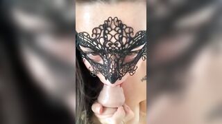 Deephtroat con dildo