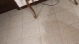 Scopo a pecorina donna delle pulizie incastrata