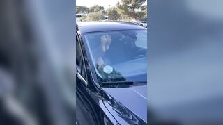 Car Sex Milf italiana in pieno giorno