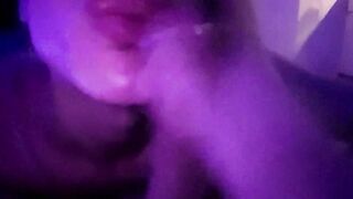 Vuole bere la sborra calda