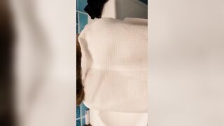 Moglie montata a pecora