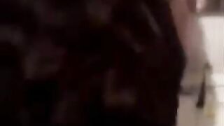 Rispondi al cornuto e diglielo che ti sto inculando troia