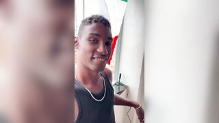 A Noemi piacciono i cazzi neri