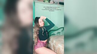 Teen con bel culo twerka