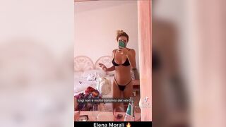 Famosa mostra nuovo bikini