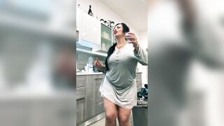 Milfona napoletana tettona Tiktok