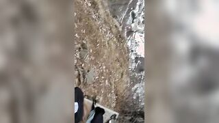 Moglie italiana scopata a pecora in montagna