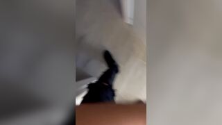 Ma guardate come cazzo è vestita