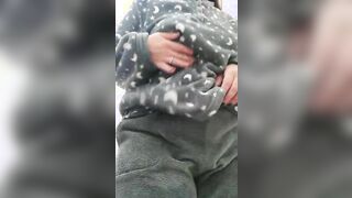 Moglie si spoglia nuda