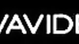 Bionda italiana succhia il cazzo nero del fidanzato