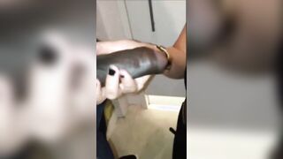 Troia succhia amico nero