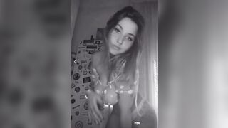 Teen italiana con belle tette