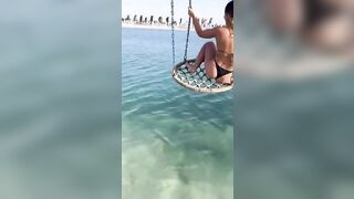 Teen italiana fica in bikini