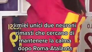 Ragazza romana tettona