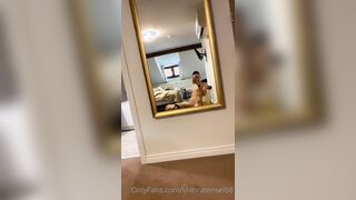 Scopata a pecorina allo specchio OF