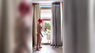 In bikini dalla mia camera