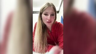 Studentessa cacciata dal liceo perchè ha Onlyfans
