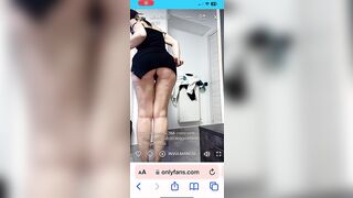 Napoletana mostra il culo in live OF