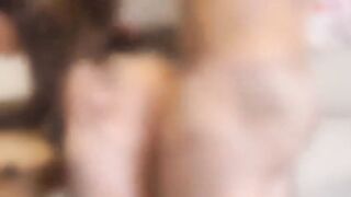 Fidanzata zoccola scopata sul tavolo