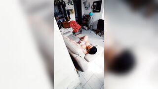 Ma che fai troia ti masturbi?