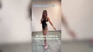 Emanuela Botto prova costume TikTok