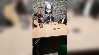 Asia Gianese culo in diretta radio