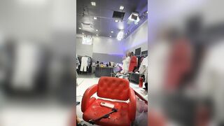 Emanuela Botto in diretta per i suoi fans dallo studio TV