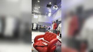 Emanuela Botto in diretta per i suoi fans dallo studio TV