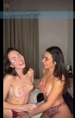 Ragazze italiane lesbo