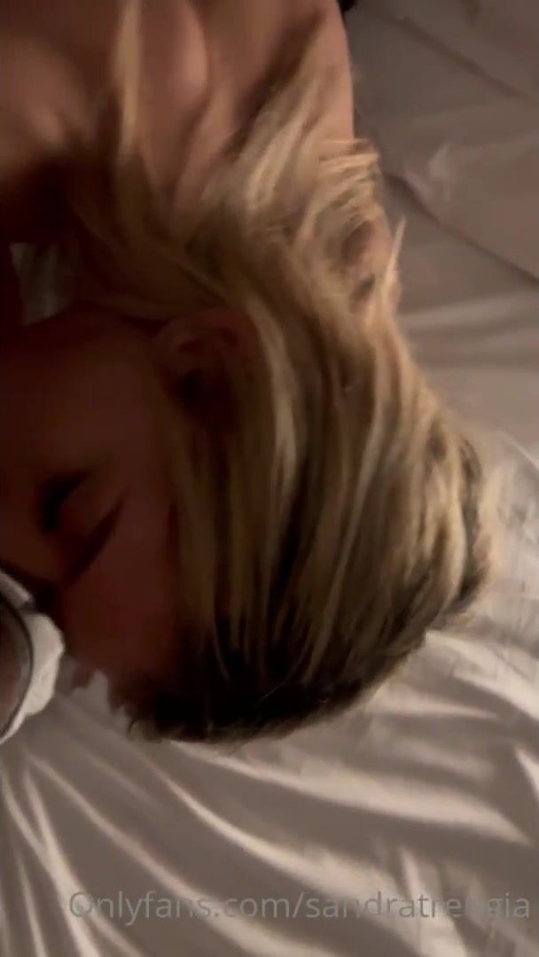 Teen italiana bionda scopa col suo ragazzo