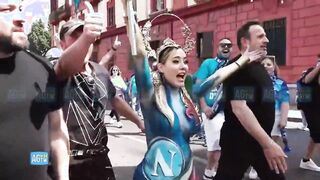 Paola Saulino Festa Scudetto Napoli mantiene la promessa Nuda in strada
